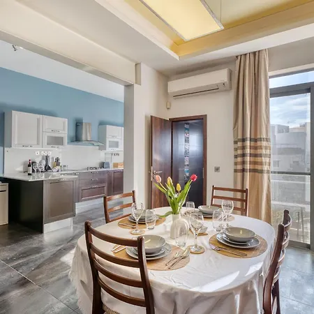Stunning 3br Breathtaking Views Outdoor Dining * 라바트