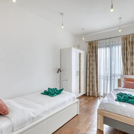 Hébergement de vacances Stunning 3br Breathtaking Views Outdoor Dining Rabat